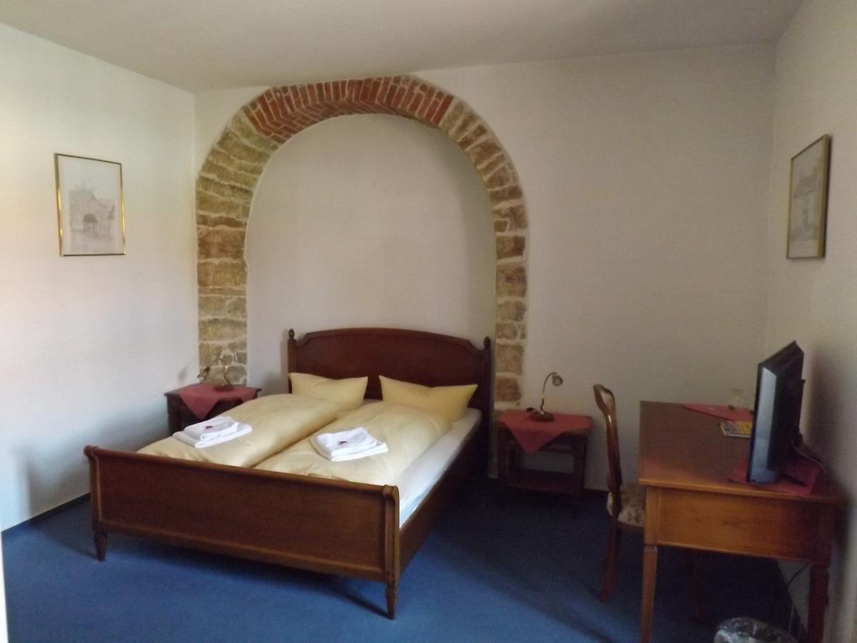 Hotel "Zur Sonne" Querfurt Esterno foto
